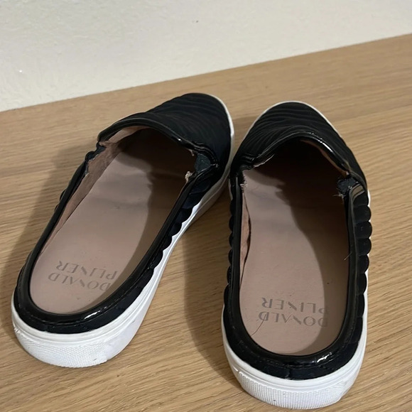 Donald J Pliner Women's Pauly-d Quilted Slippers size 6.5 - Picture 8 of 16